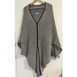 Fobya European Knitwear Women's Unisize Cape/Poncho